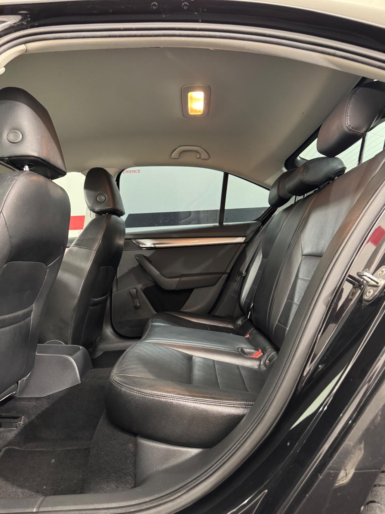 Skoda Octavia 1.6 TDI CR 90 CV Active