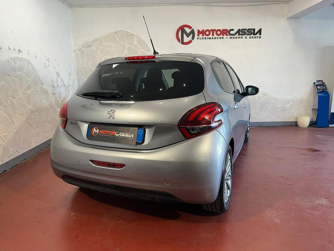 Peugeot 208 GPL PureTech 82 Signature