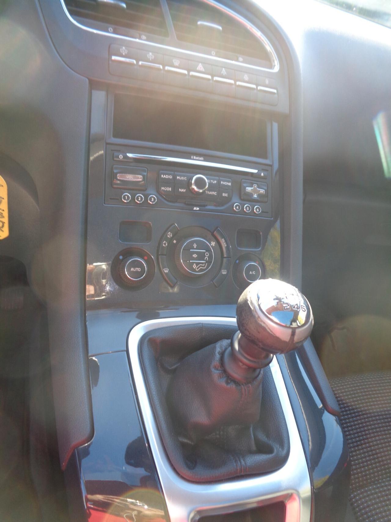 Peugeot 5008 1.6 HDi 112CV 7 posti