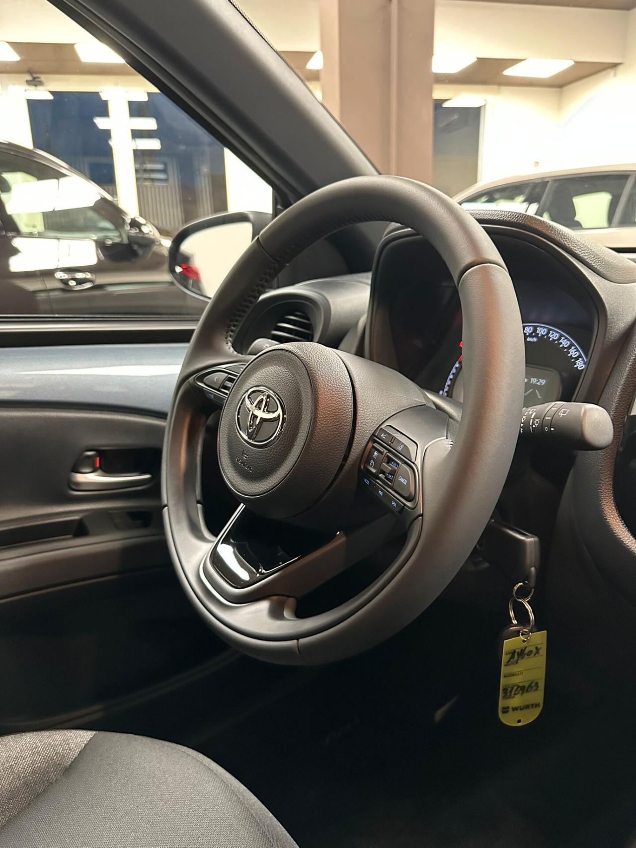 Toyota Aygo X 1.0 VVT-i 72 CV 5 porte Active S-CVT
