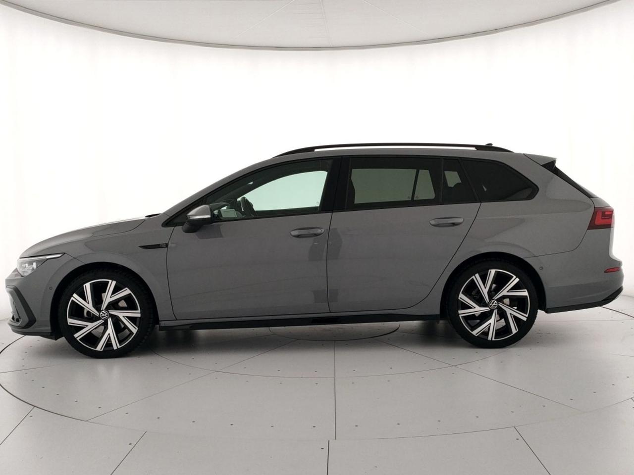 Volkswagen Golf variant 1.5 etsi evo r-line 130cv dsg