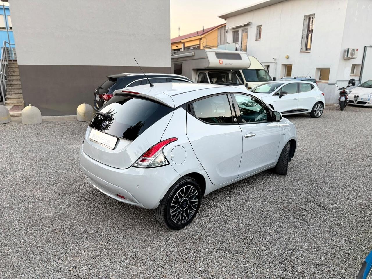 Lancia Ypsilon 1.2 69 CV 5 porte GPL Ecochic Gold
