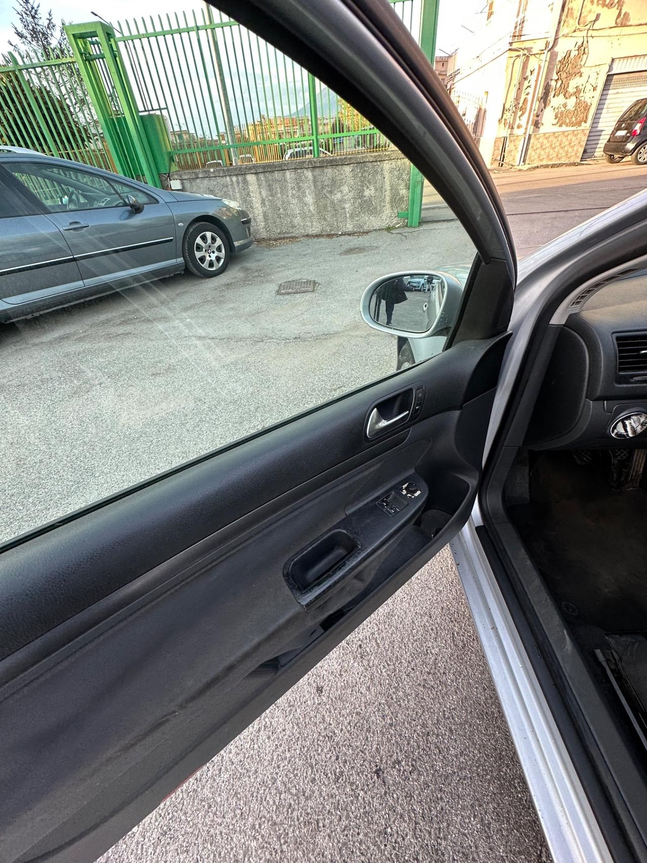 Volkswagen Golf 1.9 TDI 4mot. 3p. Sportline