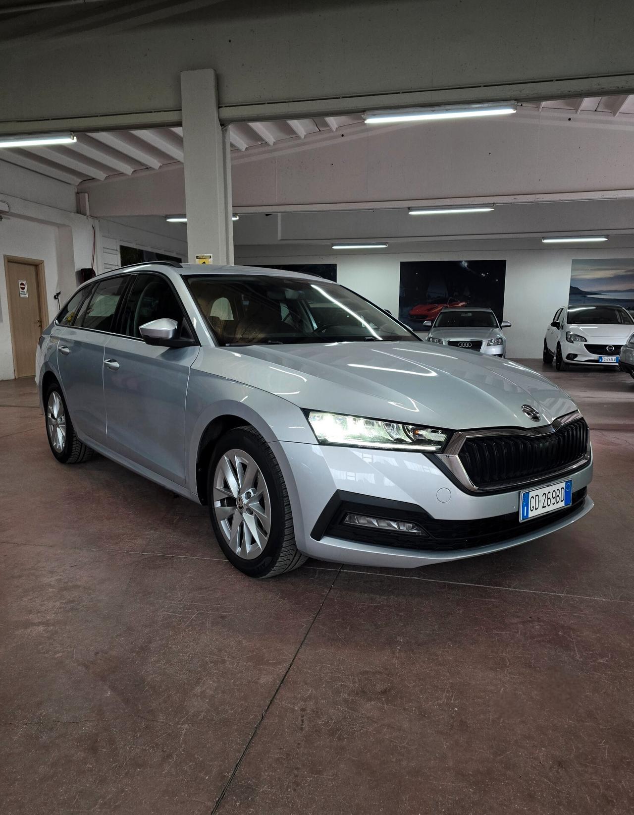 Skoda Octavia 2.0 TDI EVO station Wagon Executive