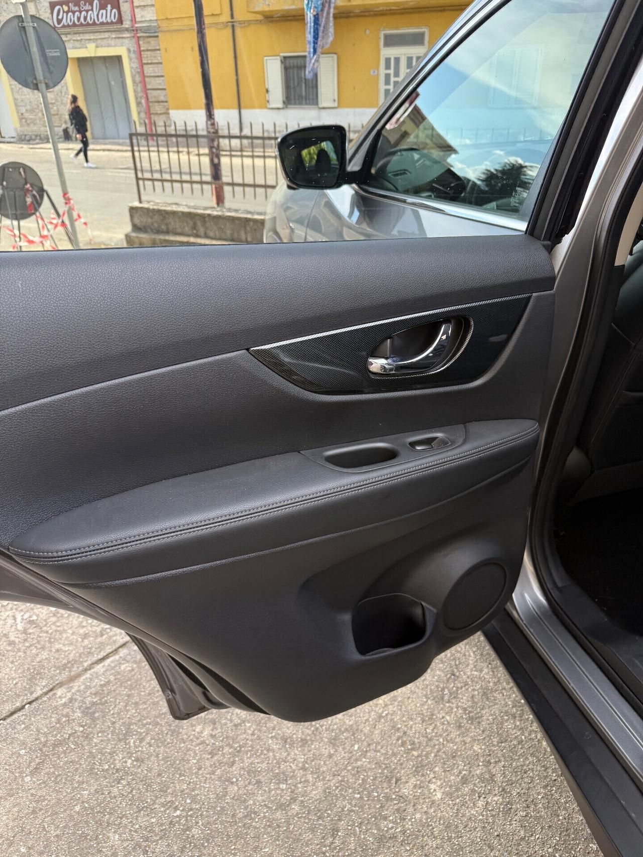 Nissan X-Trail 4WD FULL OPTIONAL.