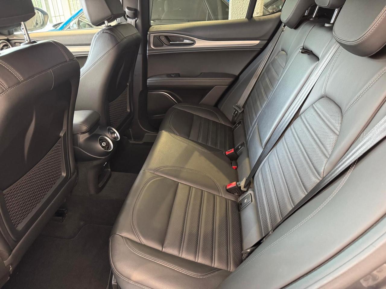 Alfa Romeo Stelvio 2.2 Turbodiesel 210 CV AT8 Q4 Veloce