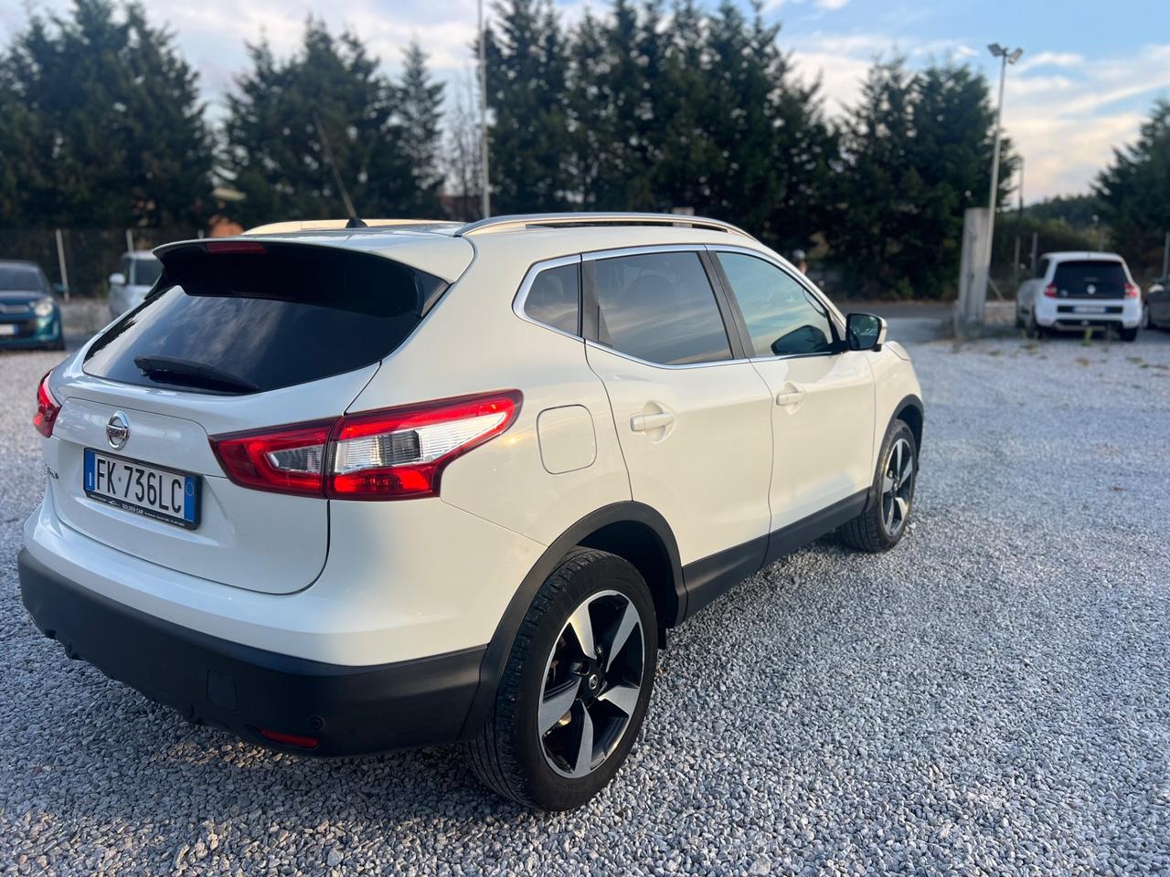 Nissan Qashqai 1.5 dCi N-Connecta