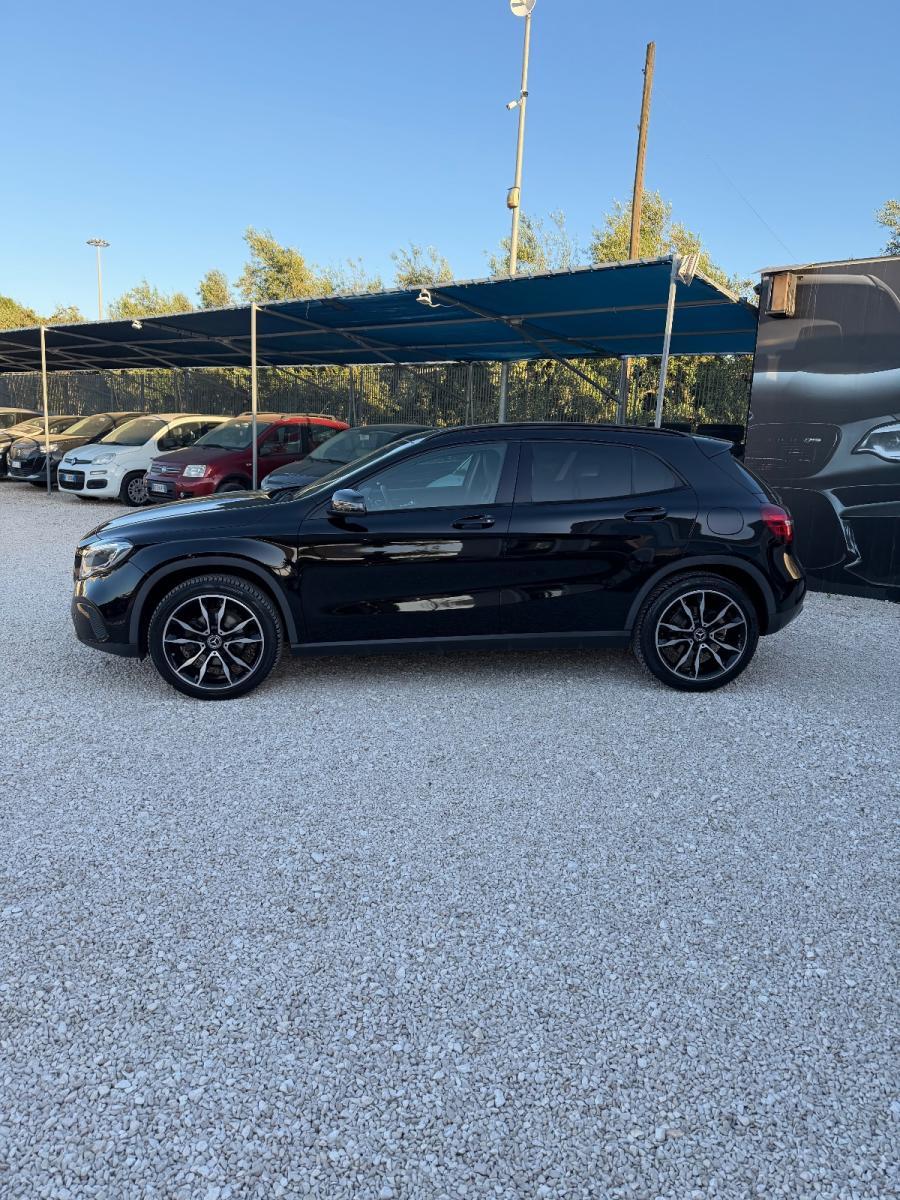 MERCEDES - Classe GLA - GLA 200 d Automatic Premium