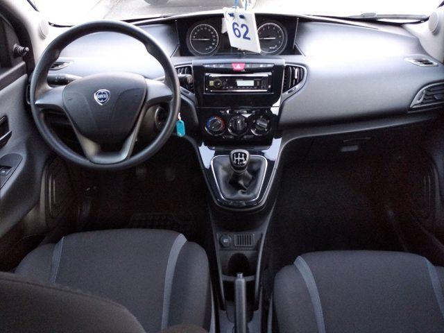 LANCIA Ypsilon 1.2 69 CV 5 porte Silver