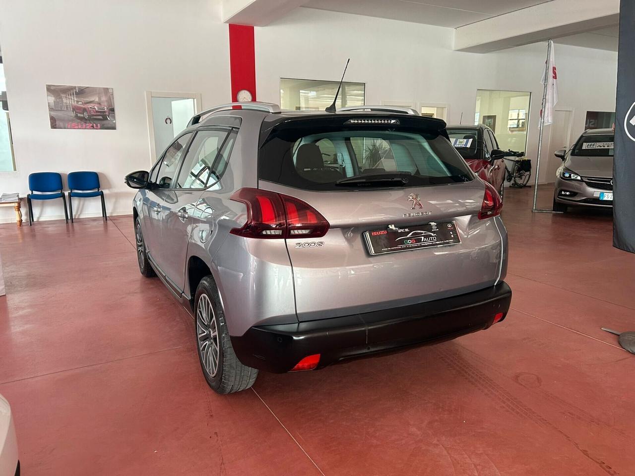 Peugeot 2008 serie 2 benzina 1200 CV 110 KM 27.783 Garanzia 12 mesi