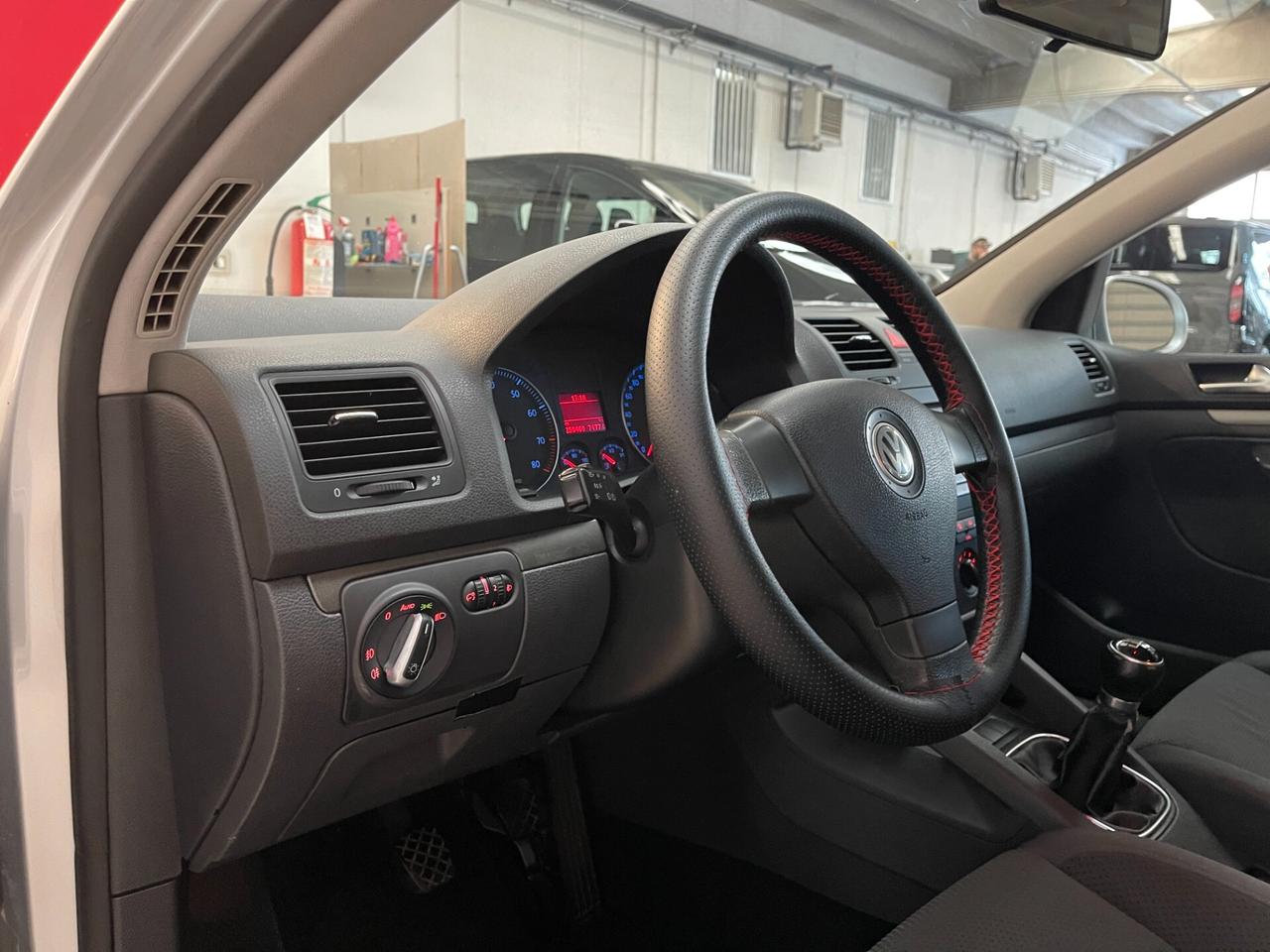 Volkswagen Golf ConfortLine 1.6 5porte-Ok Neopatentati-LEGGI SOTTO