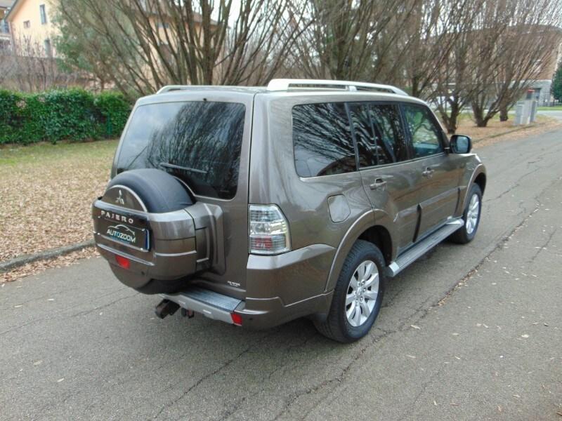 MITSUBISHI Pajero (2006-2009) Pajero 3.2 DI-D 1...