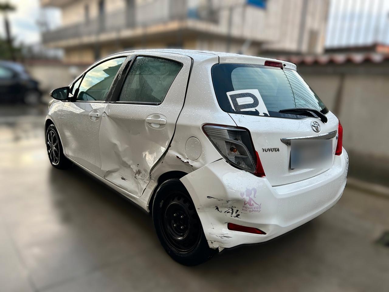 Toyota Yaris 1.0 Benzina 70CV - 2012 Incidentata