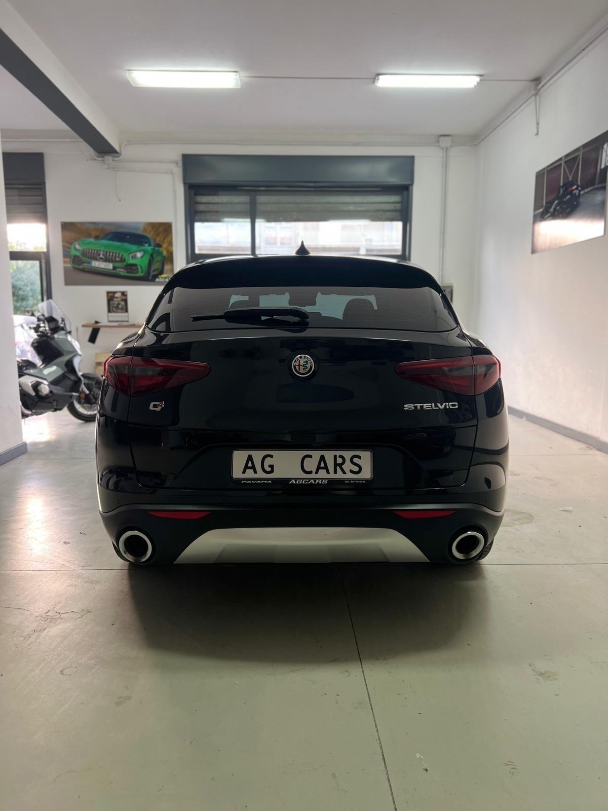 Alfa Romeo Stelvio 2.2 Turbodiesel 210 CV AT8 Q4 Executive