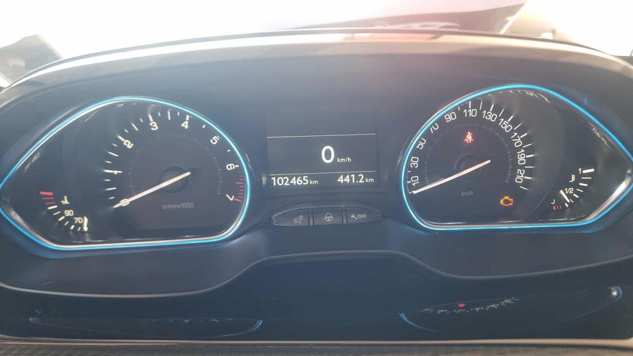 Peugeot 2008 PureTech 82 S&S Allure