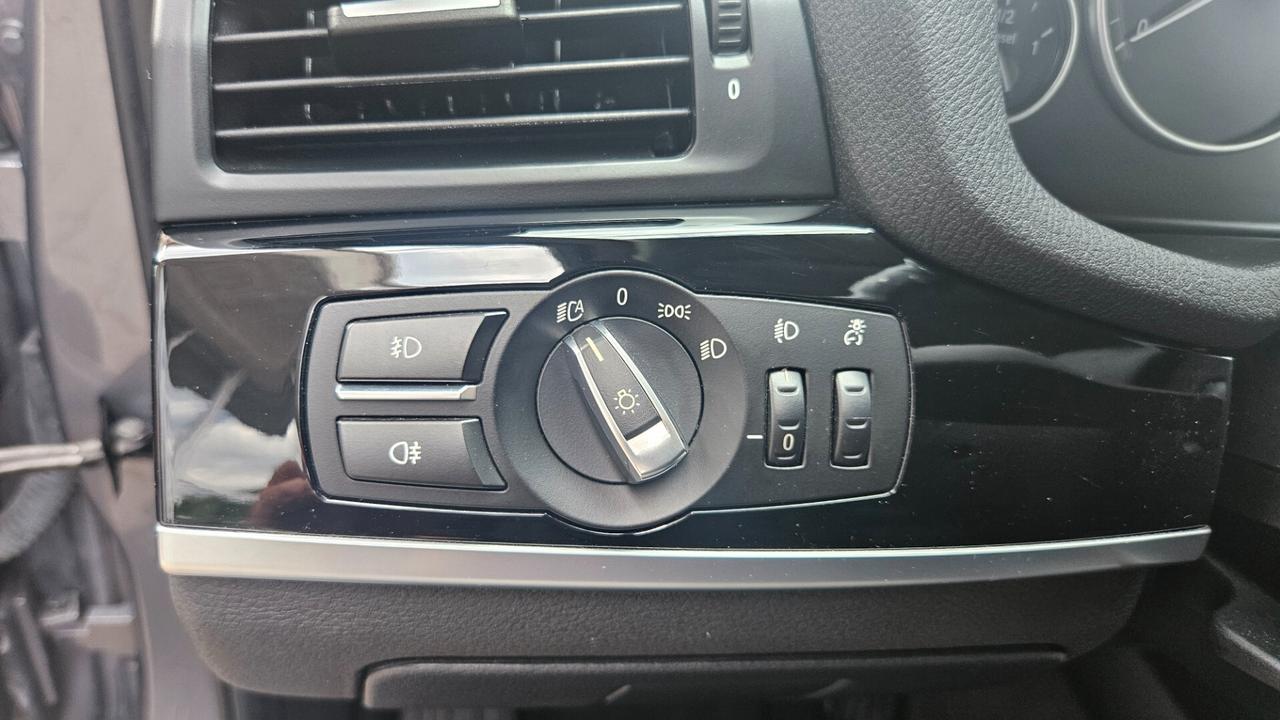 Bmw X3 xdrive20d auto 190 CV NAVY-CAMERA-LED