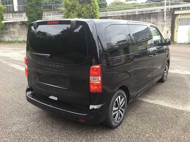 Peugeot Traveller Business 2.0 HDi 180 cv - Km Zero