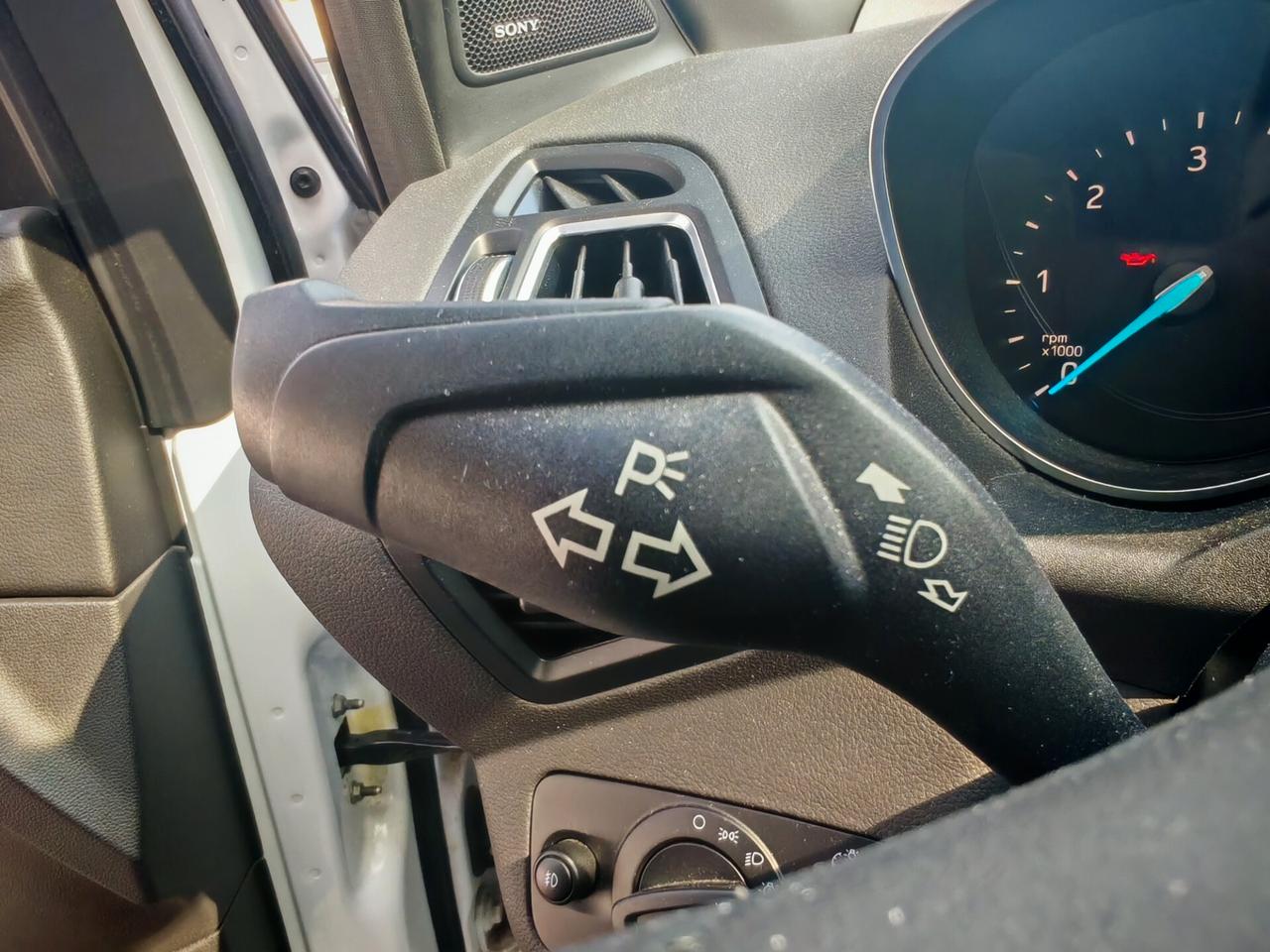 Ford Kuga 1.5 TDCI 120 CV S&S 2WD ST-Line