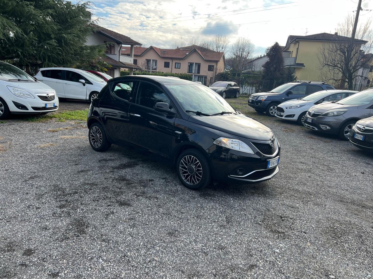 Lancia Ypsilon 0.9 TwinAir 85 CV 5 porte S&S DFN*36000KM