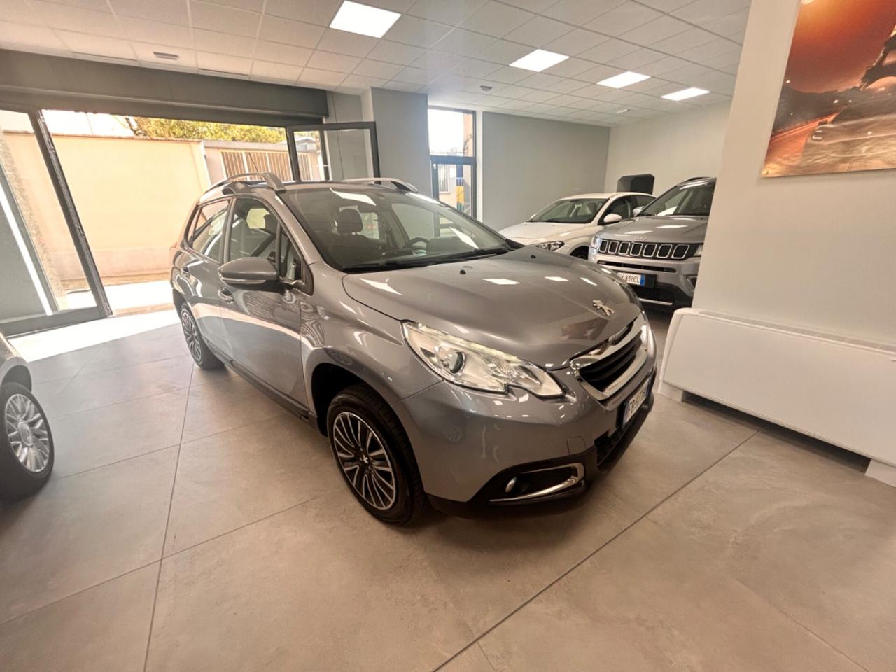 Peugeot 2008 1.2 benzina 82cv 2015 neopatentati