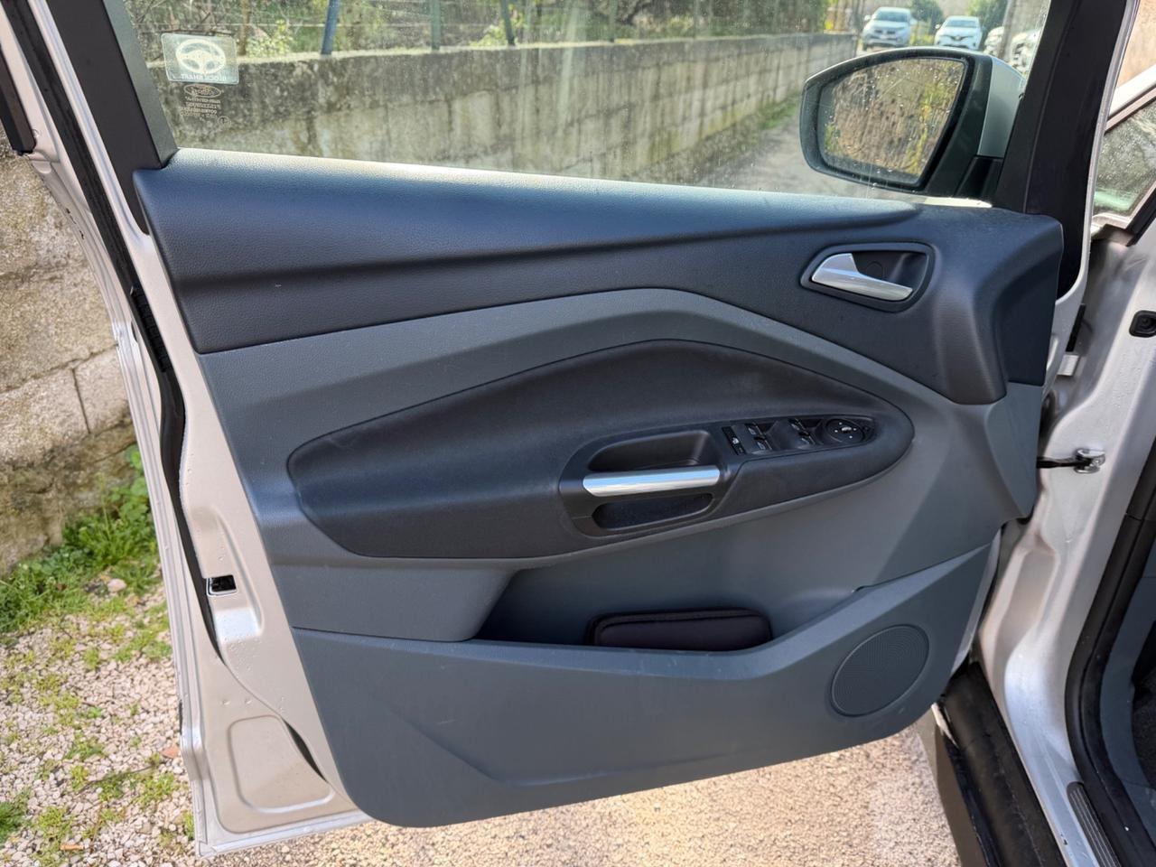 Ford C-Max 1.6 TDCi 115CV Titanium