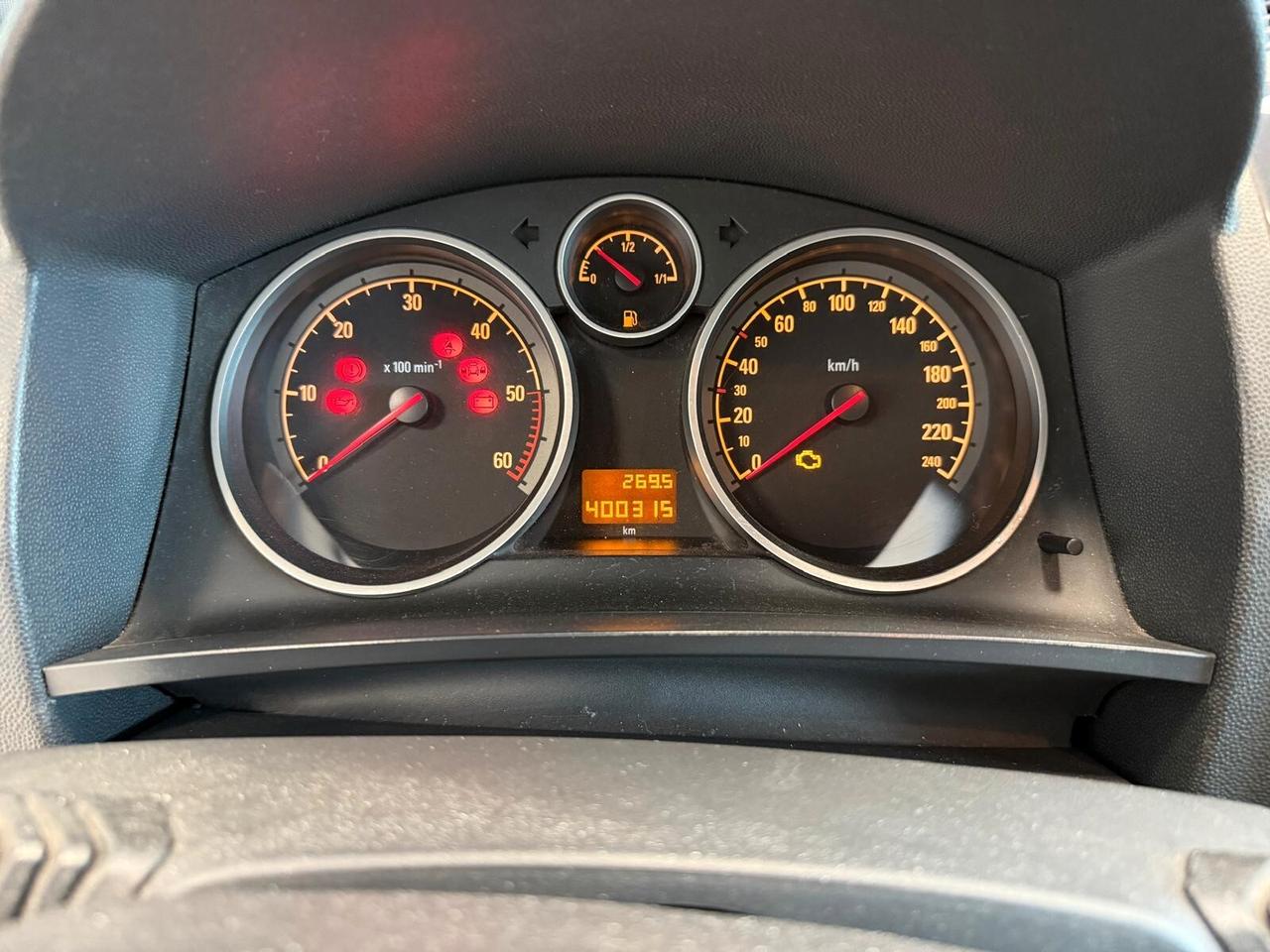 Opel Zafira 1.9 CDTI 120CV Cosmo 7 POSTI
