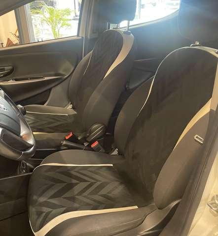 Lancia Ypsilon 1.2 Gold 69cv