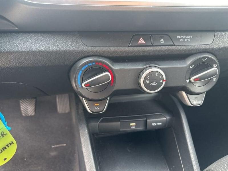 KIA Stonic 1.2 DPI STYLE S/NAVI PACK 84CV