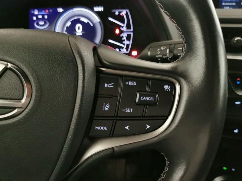 Lexus UX 250h 2.0 Midnight 2wd cvt