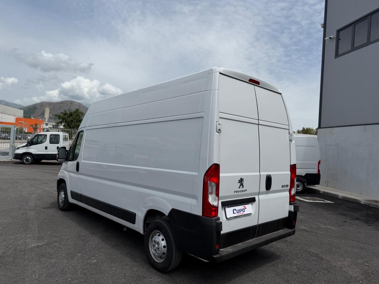Peugeot Boxer 333 2.2 BlueHDi 140 S&S PC-TN L3H3 Furgone