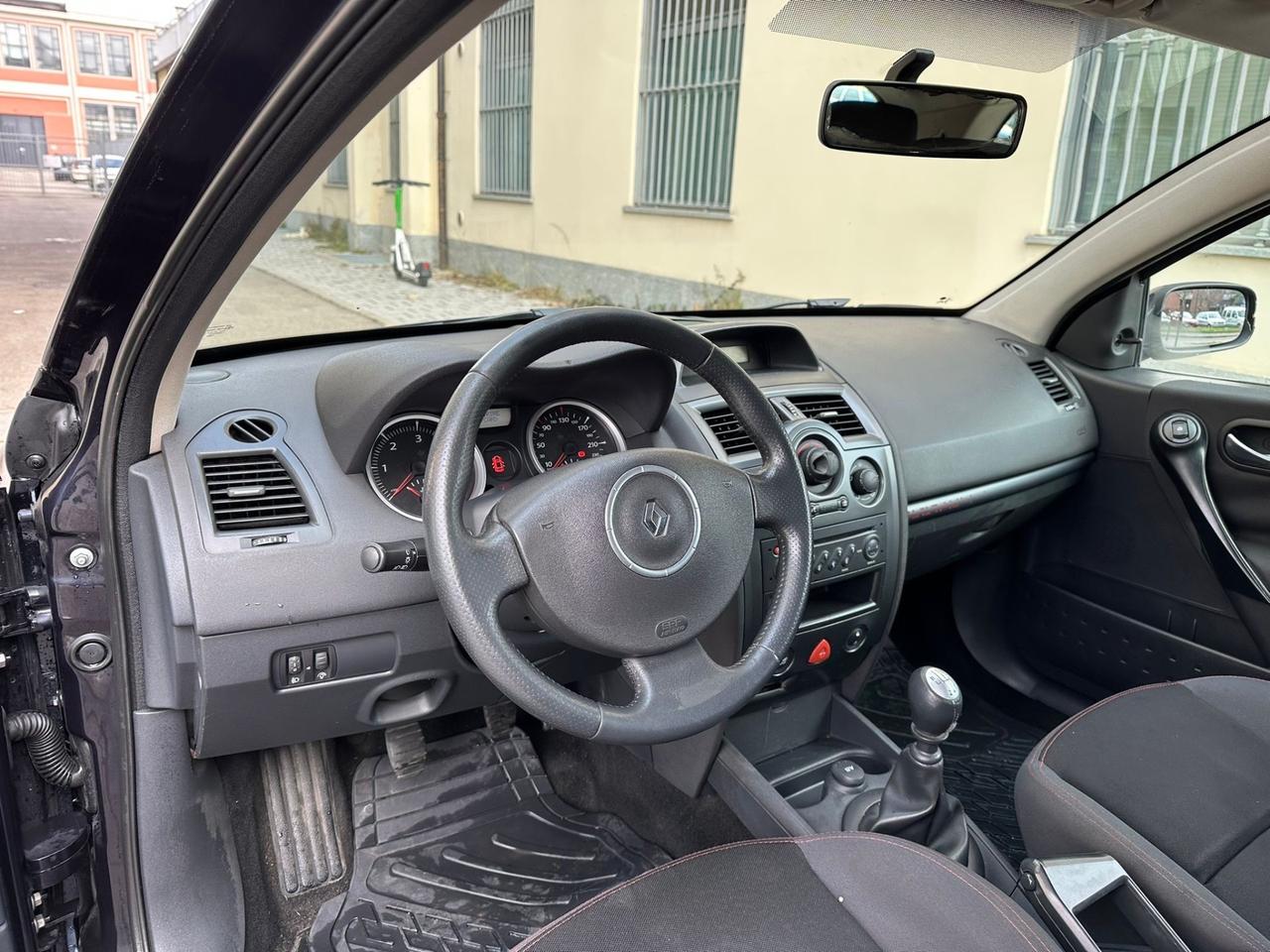 Renault Megane Mégane C-C 1.5 dCi/105CV Exception