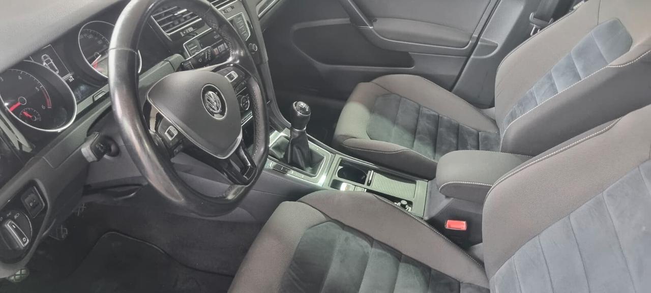 Volkswagen Golf Variant 1.6 TDI 110 CV Executive 4 Free BlueMot. Tech.