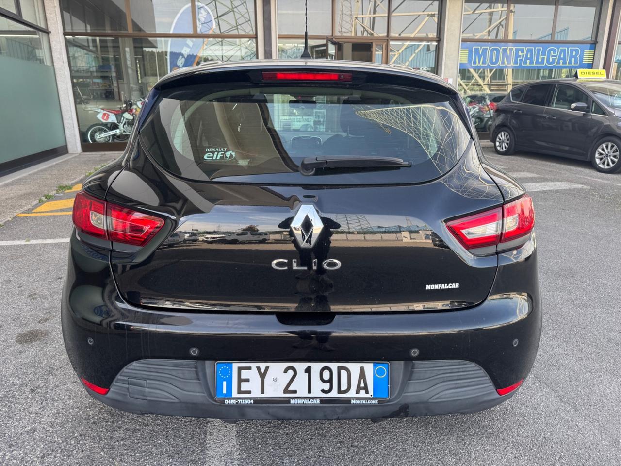 Renault Clio 1.2 75CV