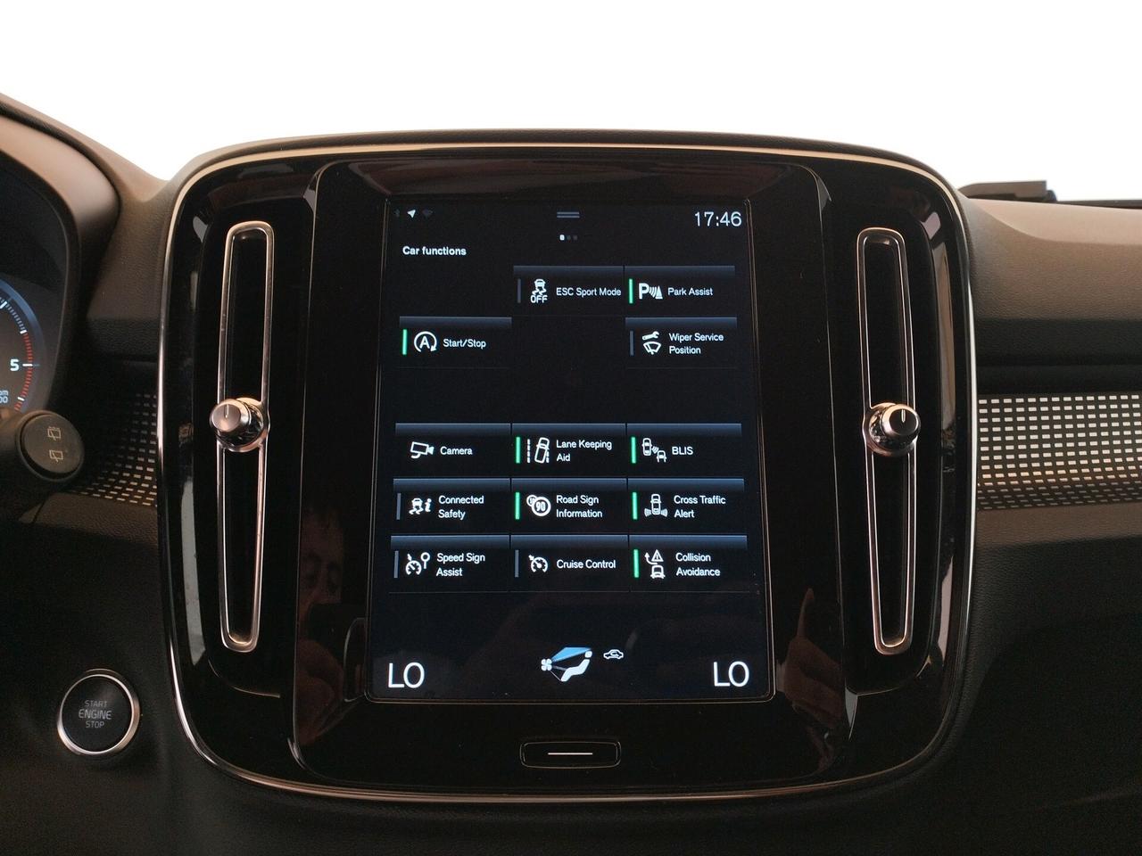 Volvo XC40 D3 R-design geartronic