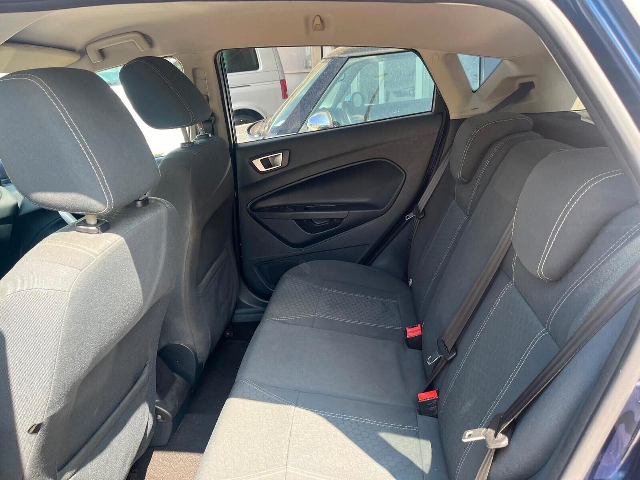 Ford Fiesta Titanium 1.4 5 porte Bz.- GPL