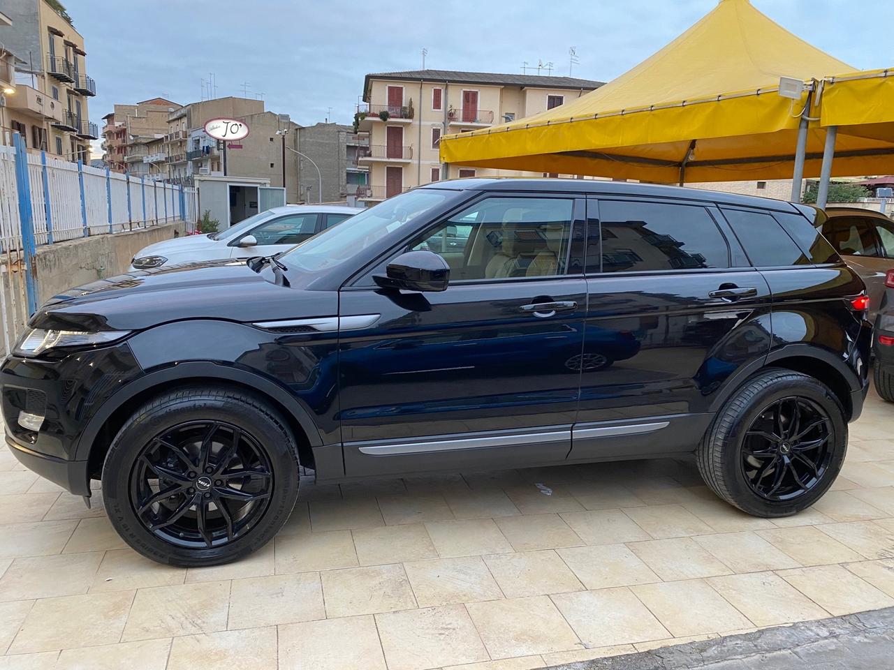 Land Rover Range Rover Evoque 2.2 SD4 Aut. - Prestige Black Edition