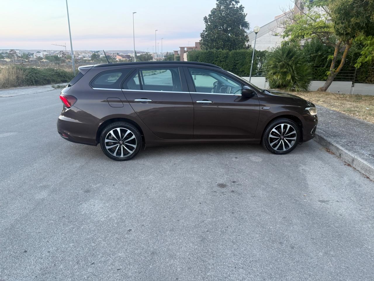 Fiat Tipo 1.6 Mjt S&S SW Lounge