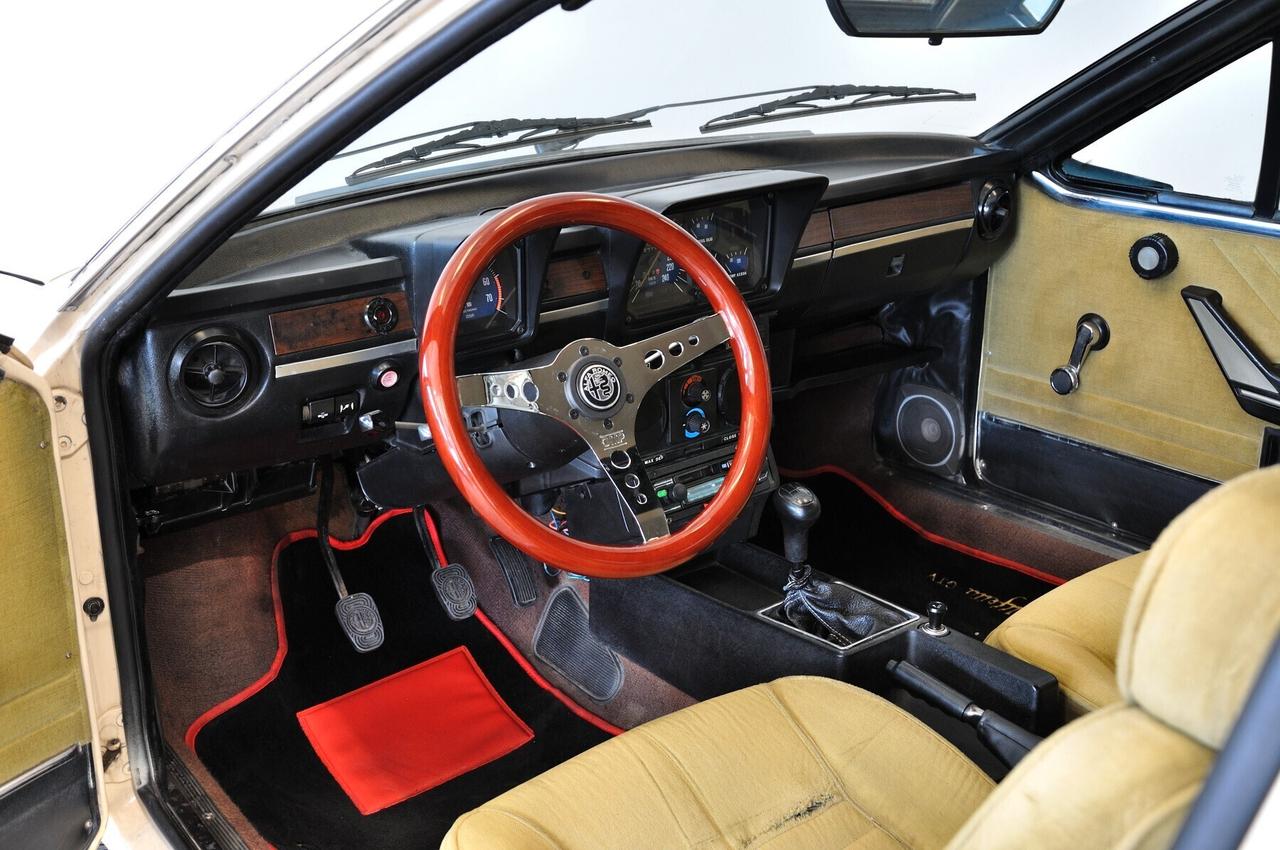 Alfa Romeo Alfetta GTV 2.0 122cv