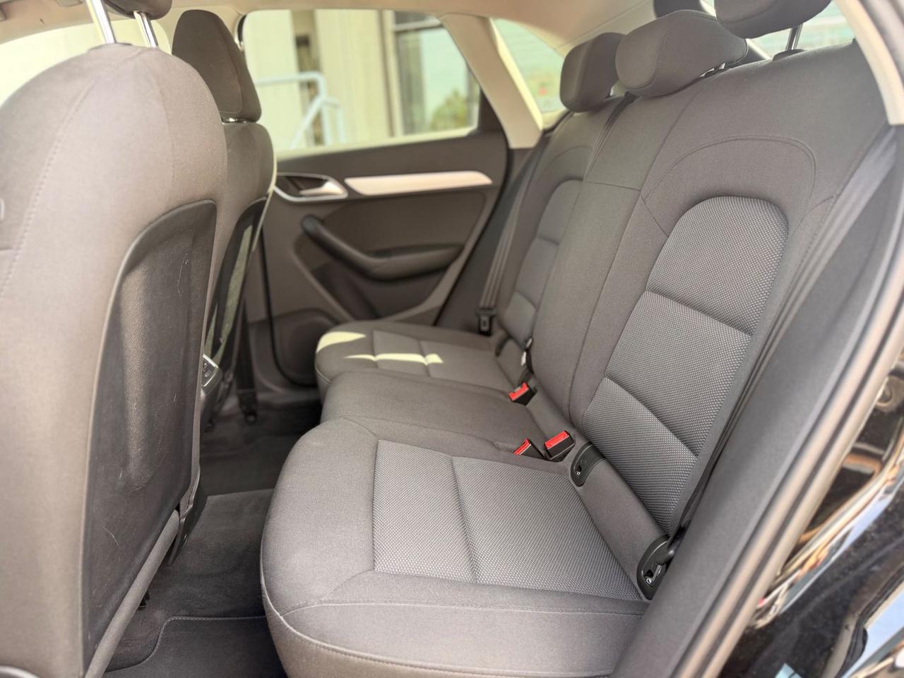 Audi Q3 Business 2.0 TDI #11238
