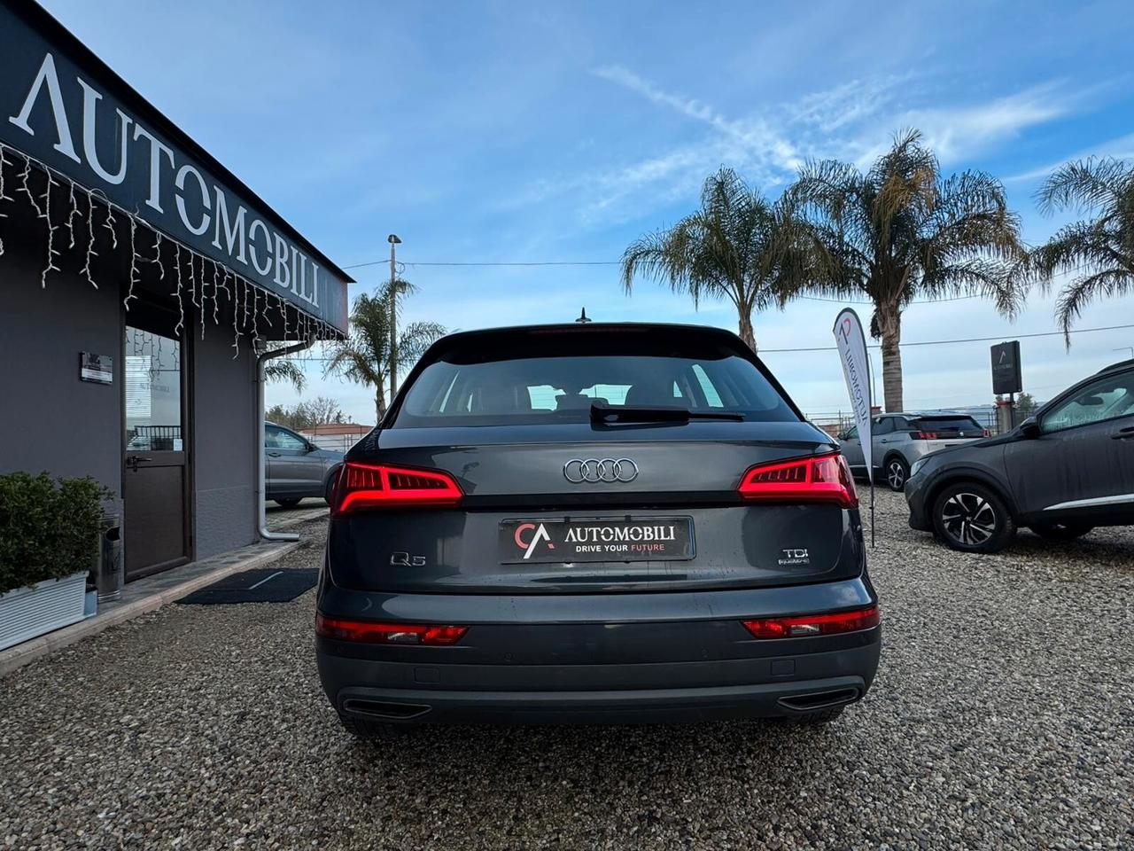 Audi Q5 2.0 TDI quattro S tronic Business