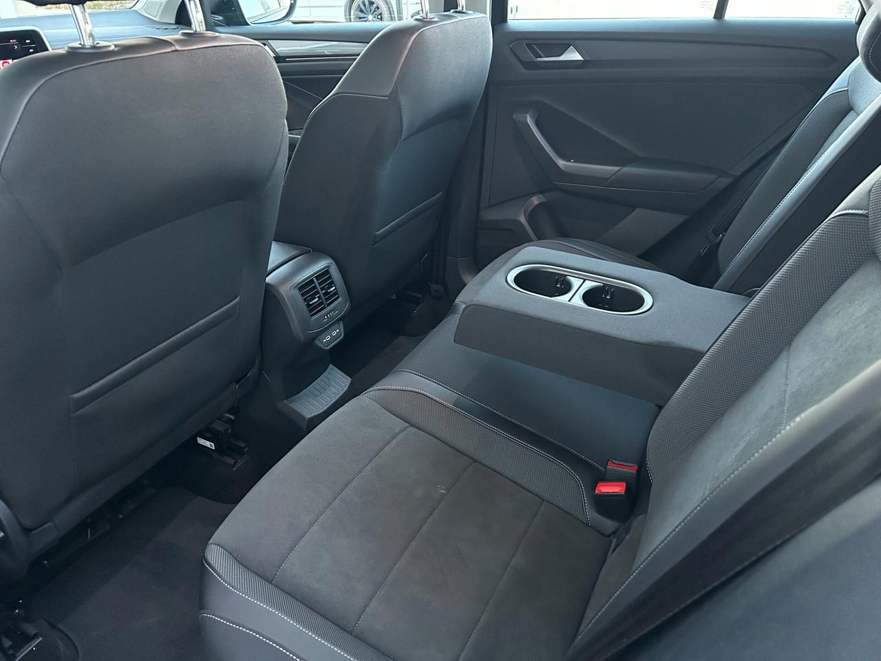 Volkswagen T-Roc 2.0 TDI SCR 150 CV DSG Style