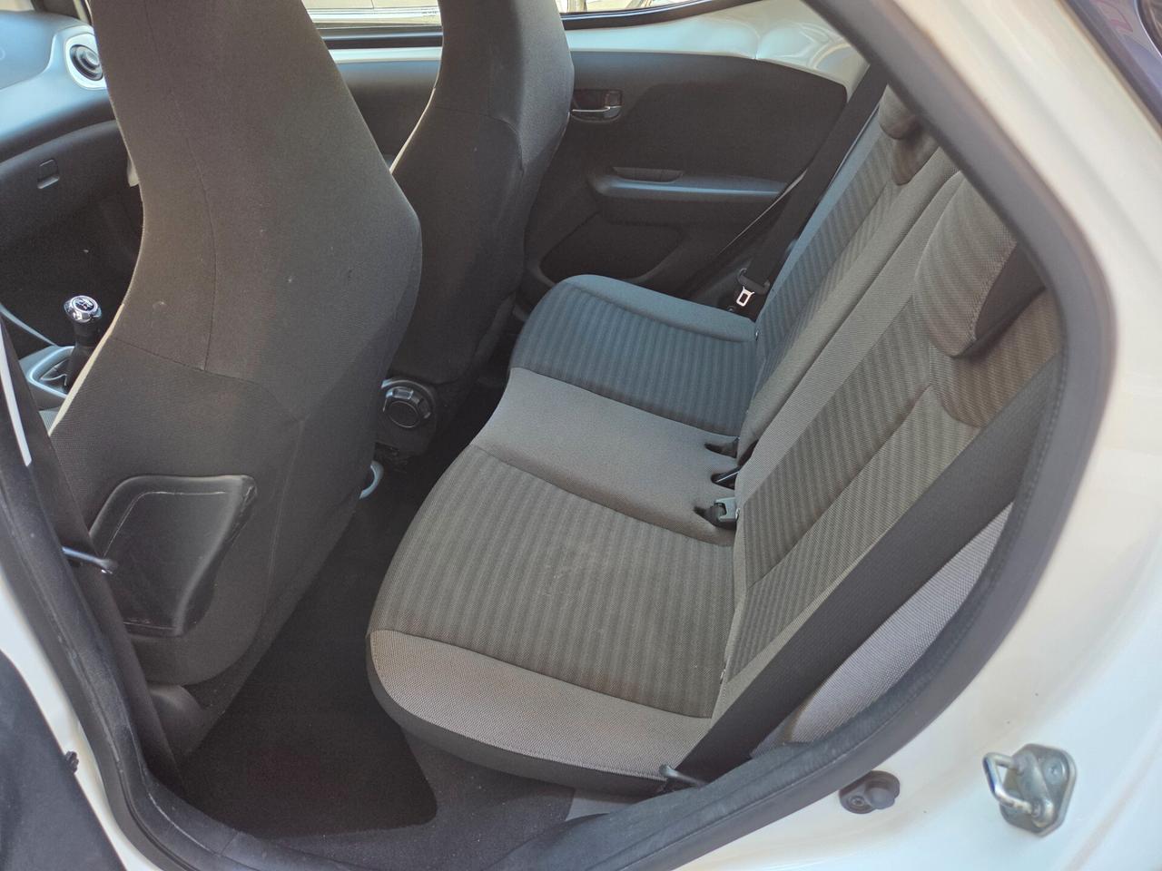 TOYOTA AYGO 1.0 BENZ 72 CV ANNO 2019 SOLI KM 80000 CERTIF