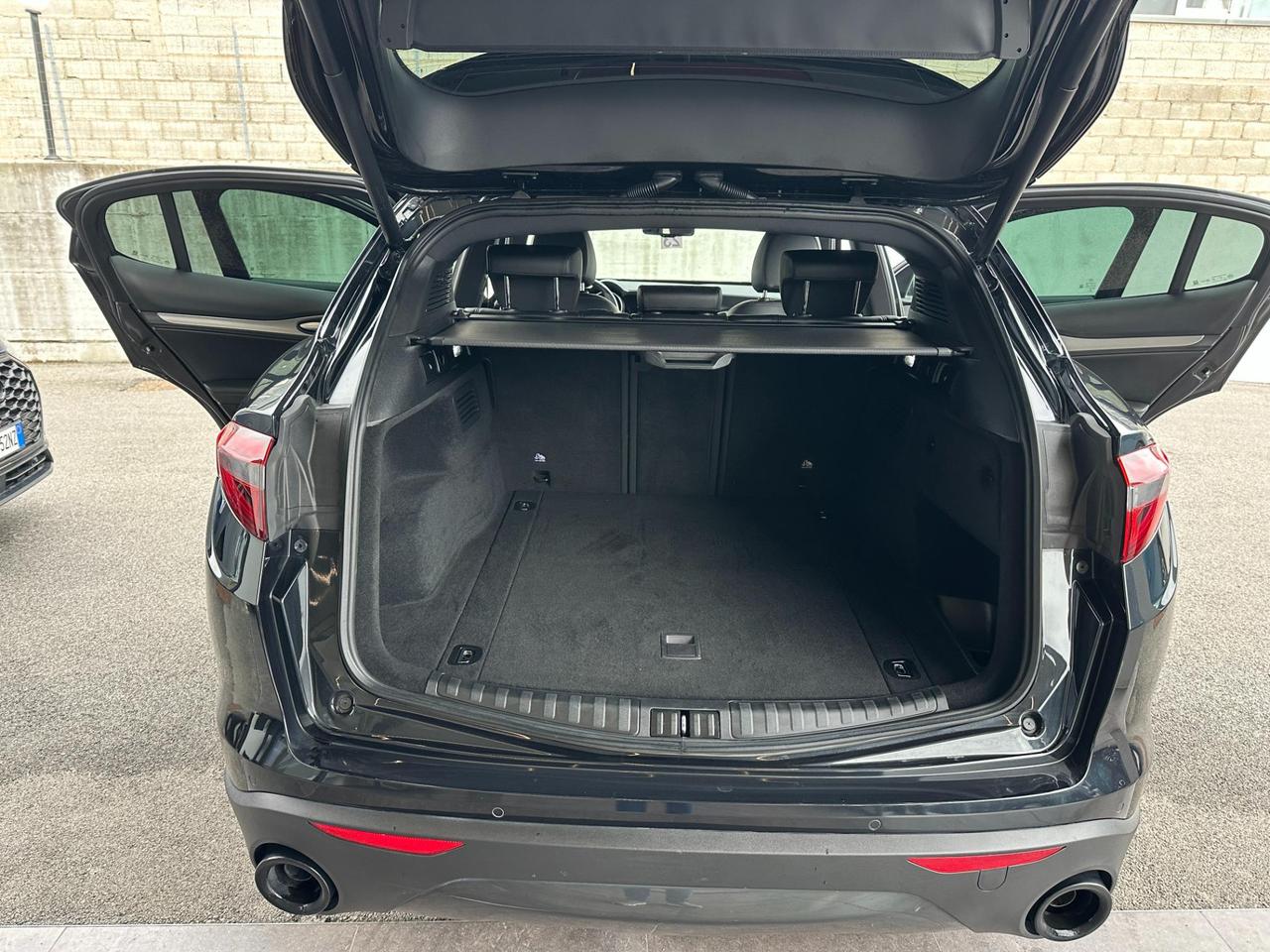 Alfa Romeo Stelvio 2.2 t Sprint Q4 190cv auto