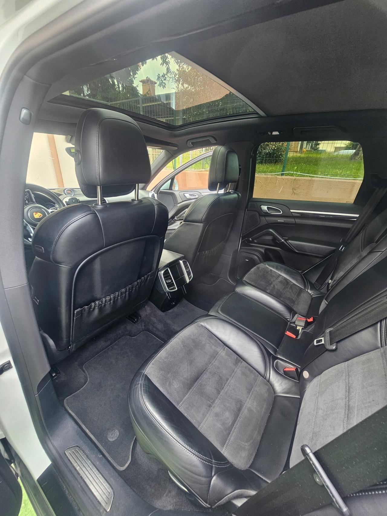 Porsche Cayenne 3.0 Diesel Platinum Edition