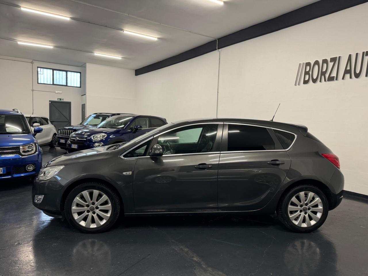 Opel Astra 1.7 CDTI 125CV 5p Cosmo EURO 5