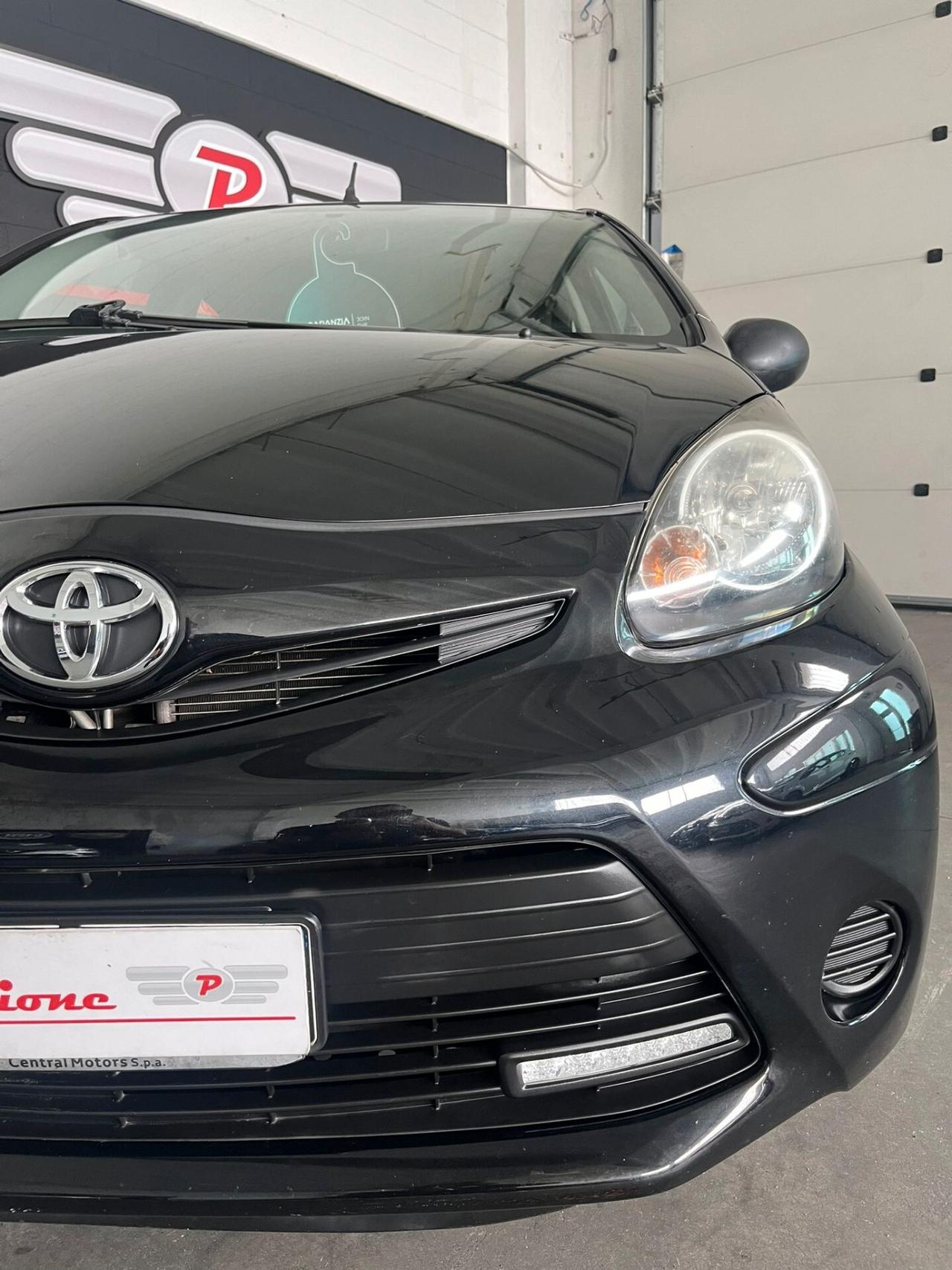 Toyota Aygo 1.0 12V VVT-i 5 porte Active Connect
