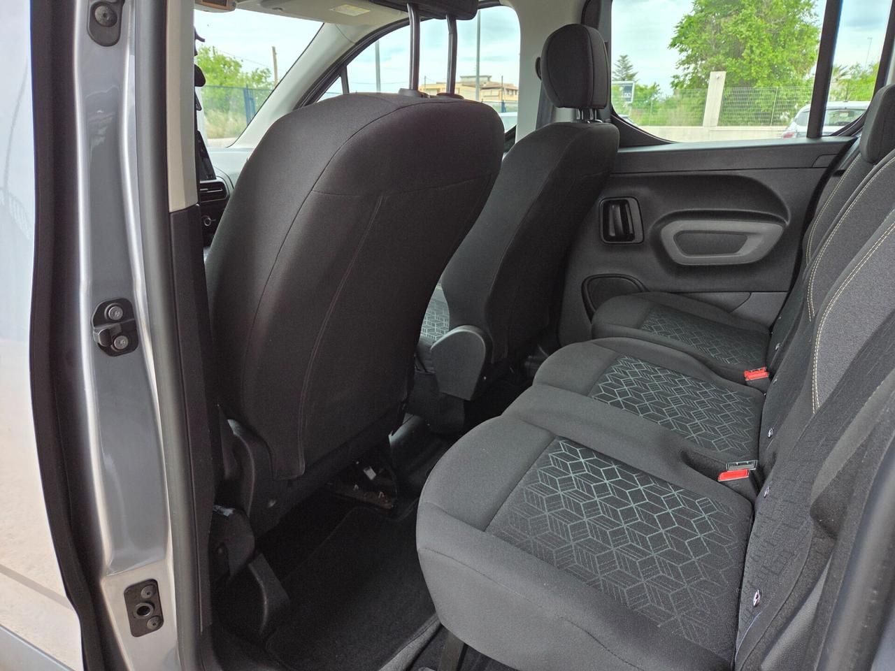 Peugeot Rifter Mix BlueHDi 130 S&S PC Allure Standard