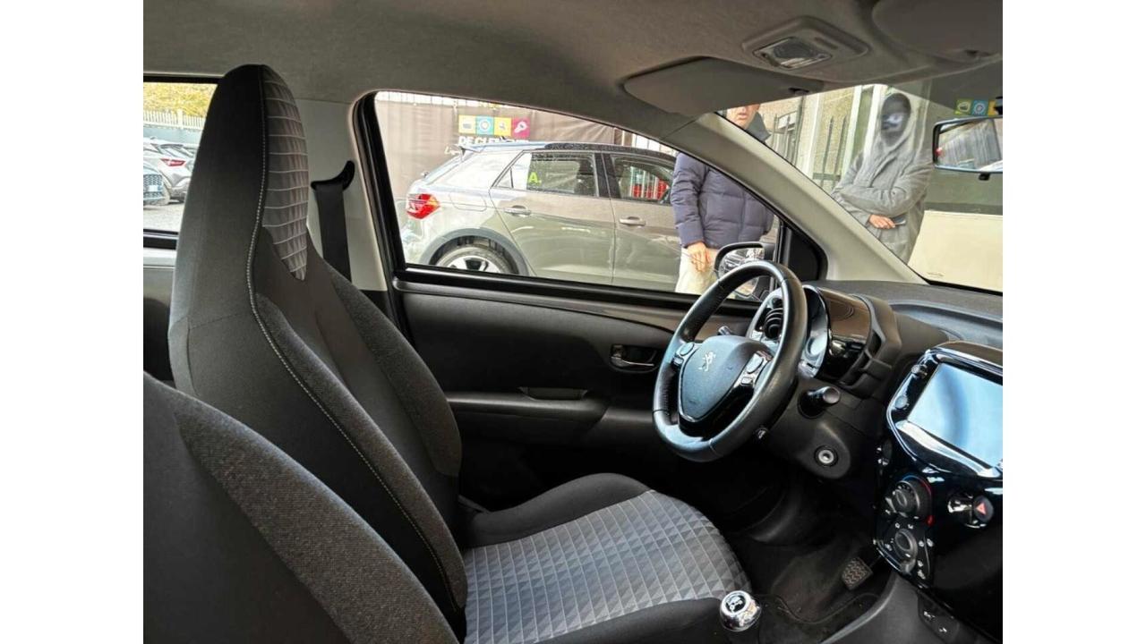 Peugeot 108 VTi 72 S&S 5 porte Allure