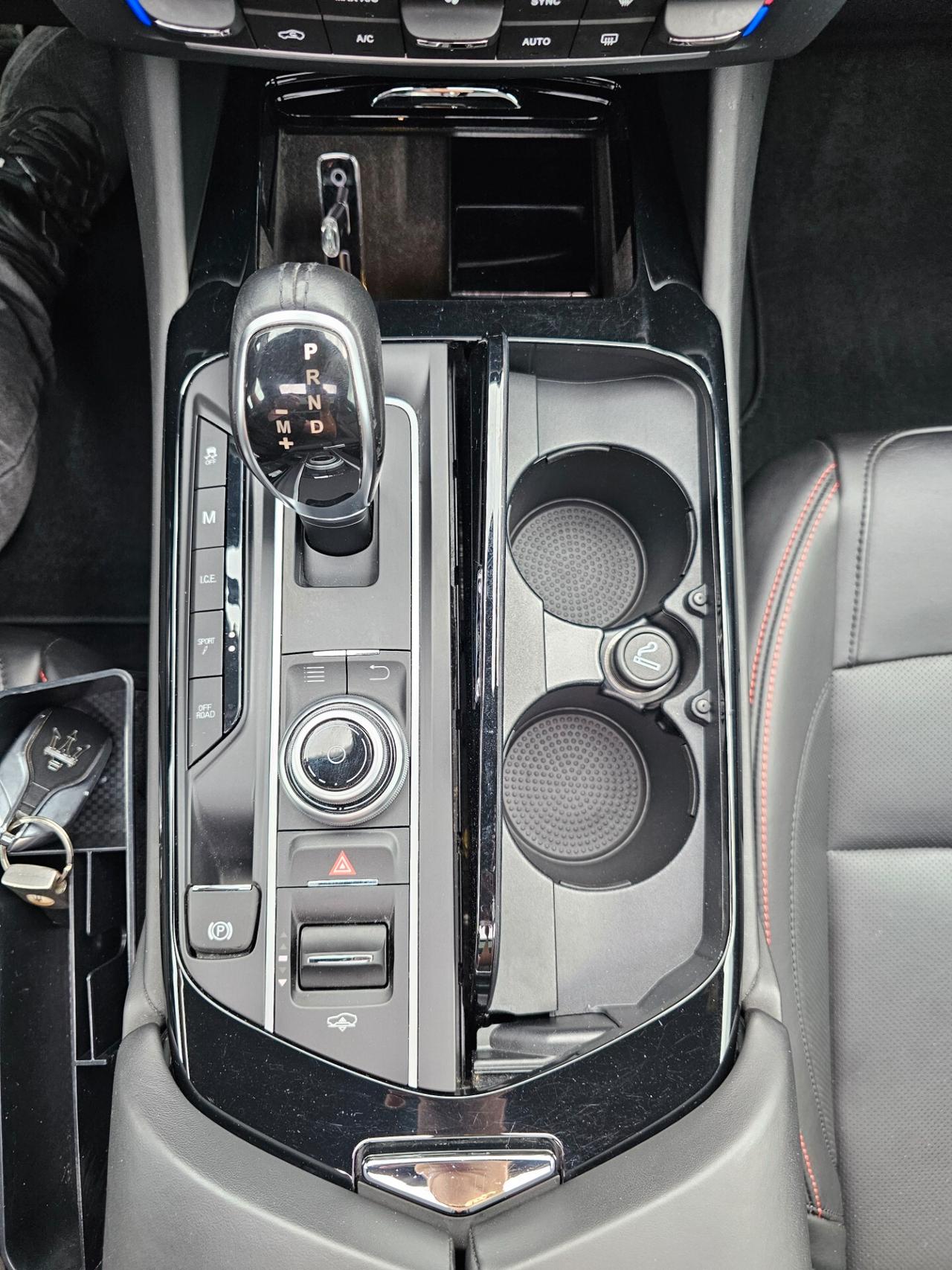 Maserati Levante V6 Diesel Gransport TETTO FULL
