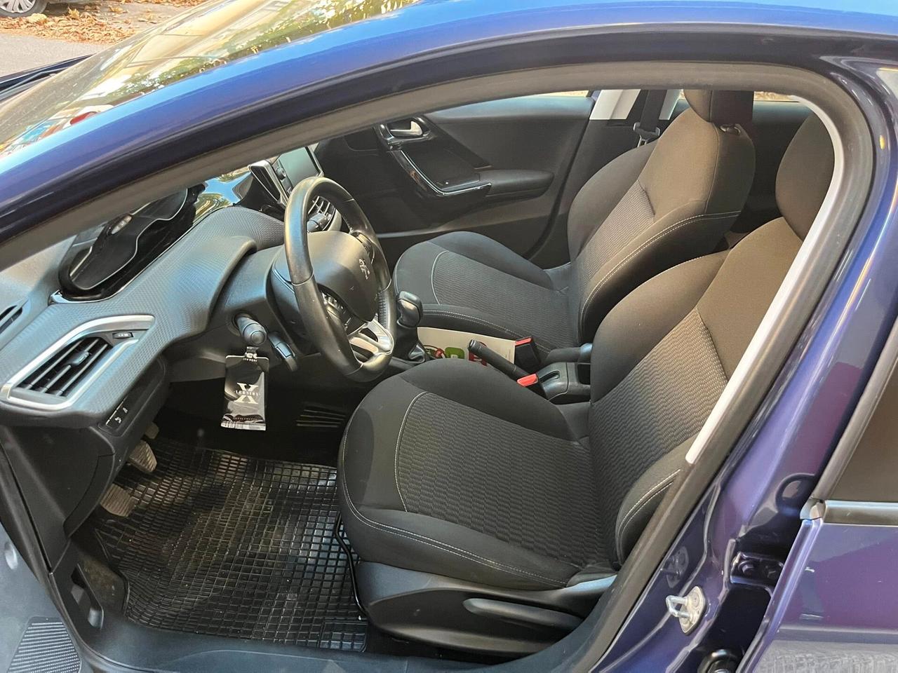 Peugeot 208 BlueHDi 75 5 porte Allure